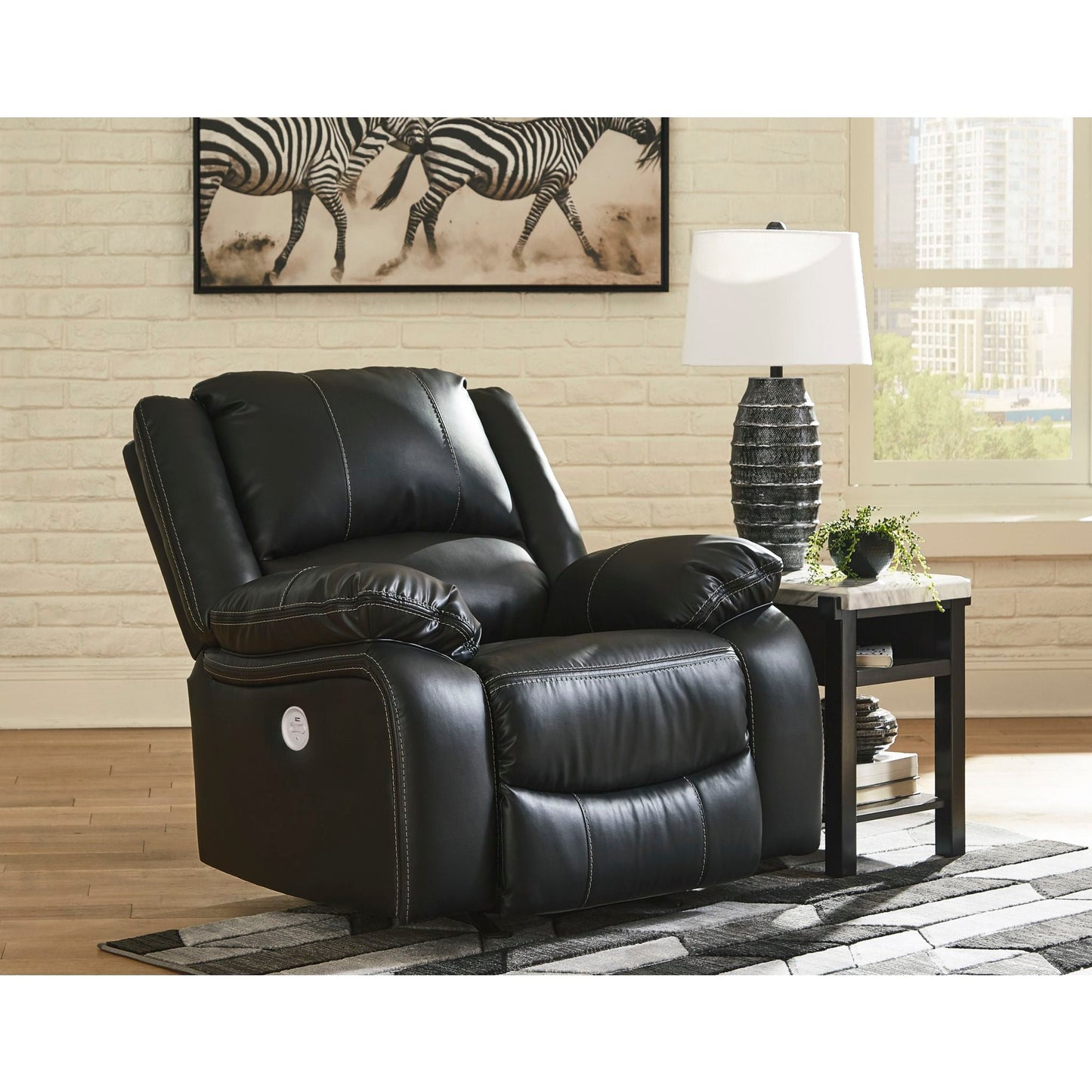 Fauteuil inclinable électrique à bascule Calderwell - Noir