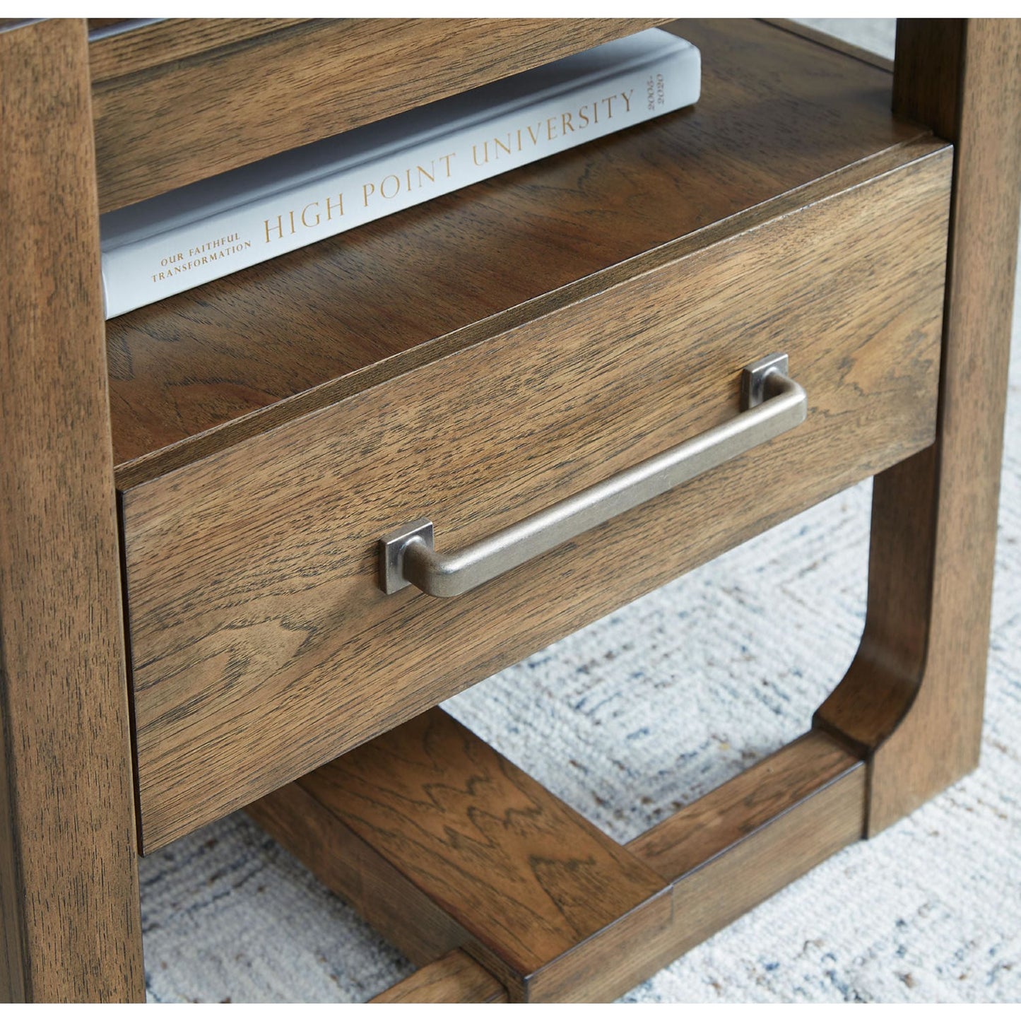 Table d'appoint Cabalynn - Marron clair