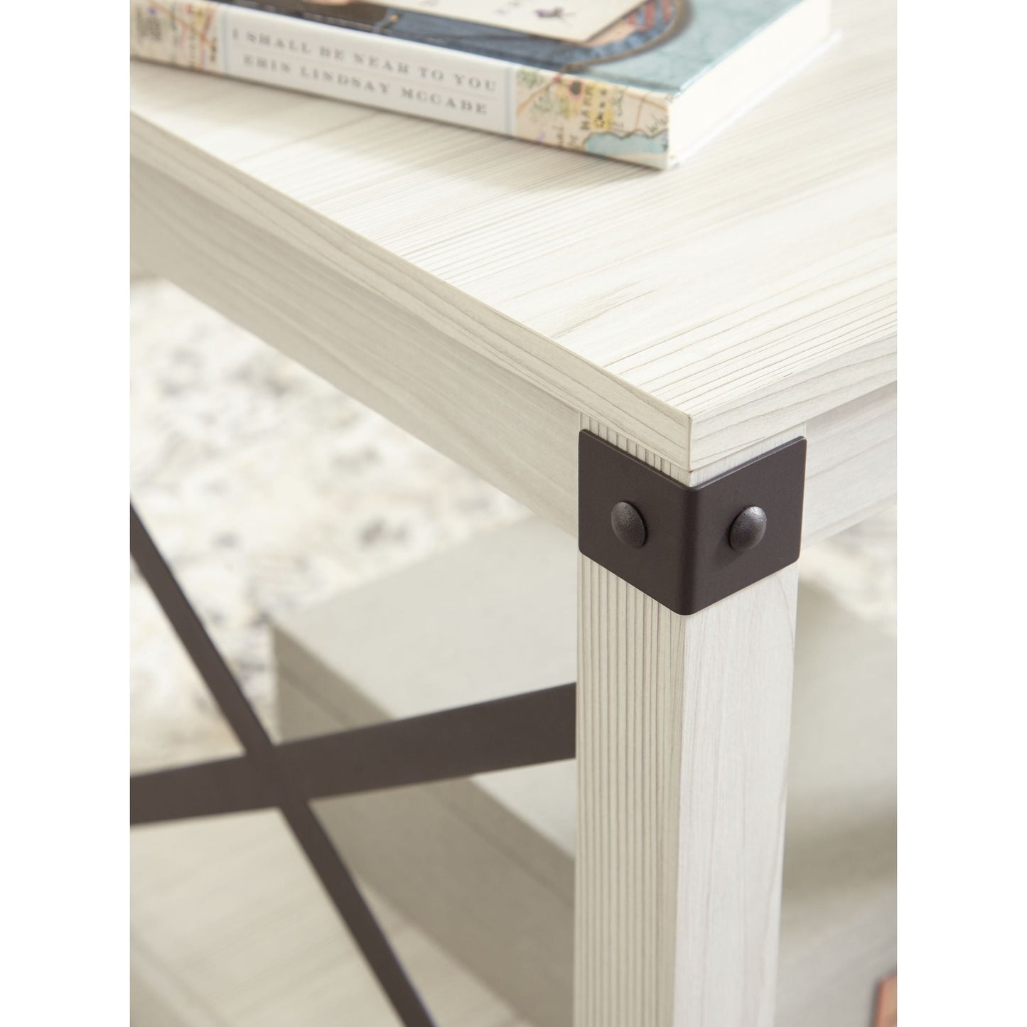 Table d'appoint Bayflynn - Blanchi à la chaux
