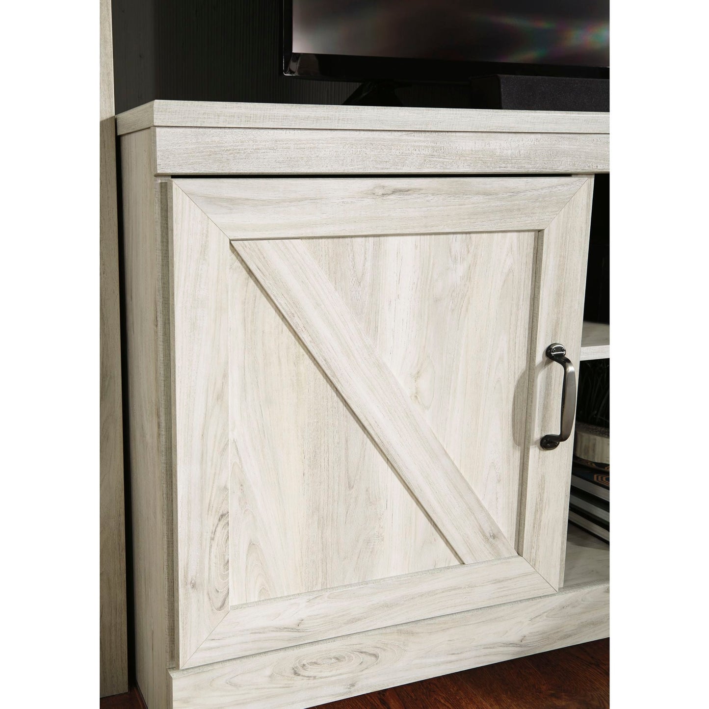 Meuble de divertissement Bellaby avec cheminée - Blanchiment
